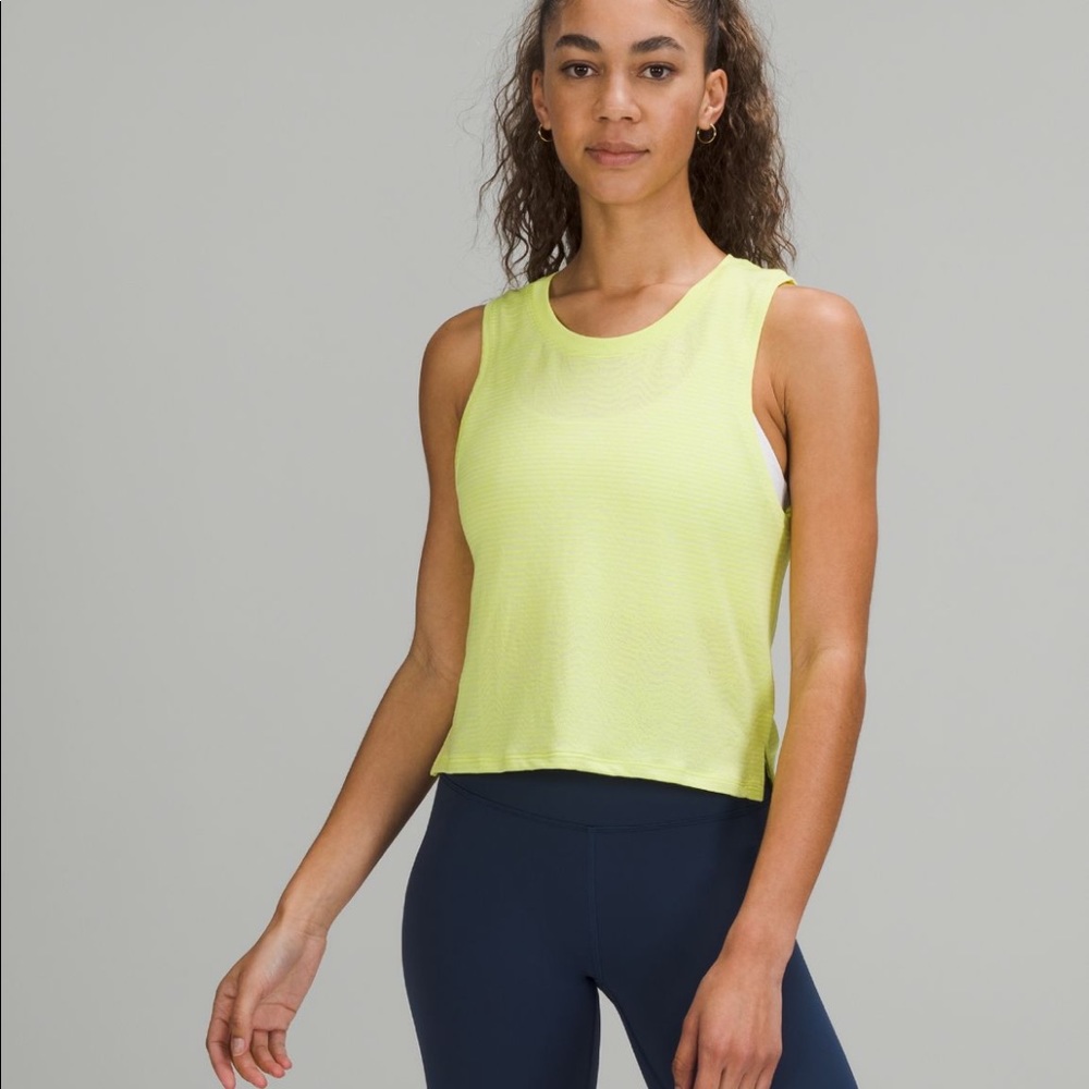 Lululemon train to be electric lemon tank top NWT size 6